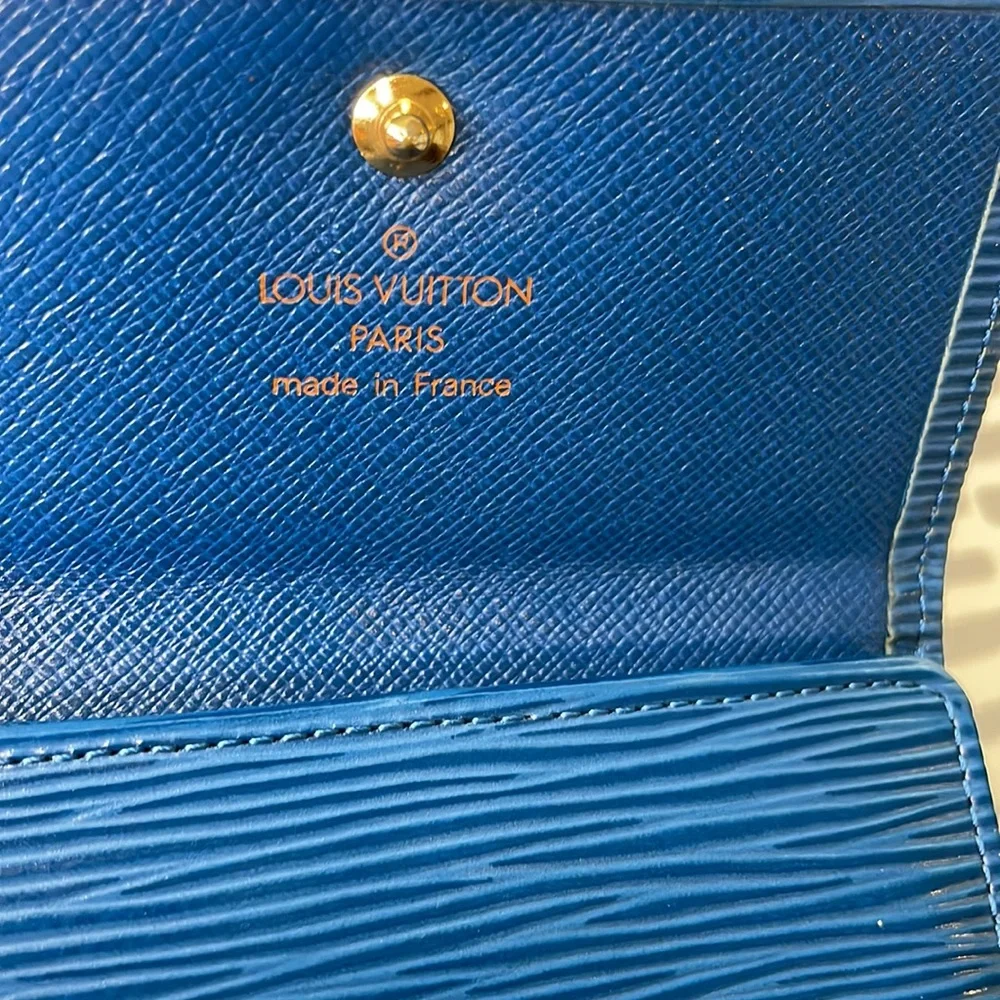 Louis Vuitton Blue Epi Snap close bi fold wallet in great vintage condition - Picture 6 of 15